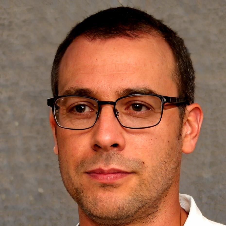 Portrait of Elvin, event design specialist